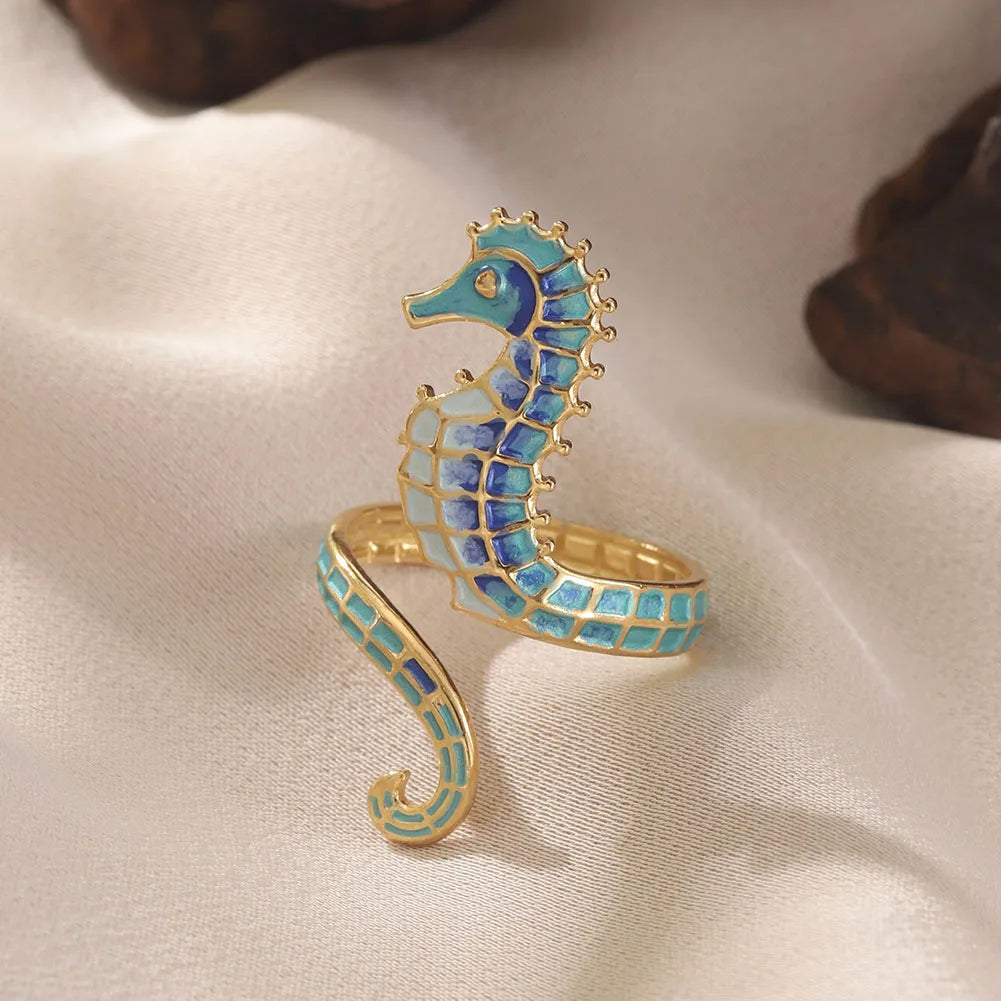 Golden Current Seahorse Ring